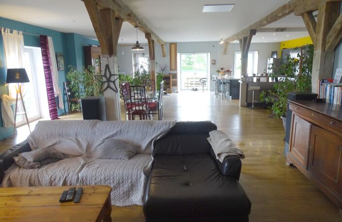 Maison en pierre 249 m2 autonome énergétiquement avec dépenda... — photo 3