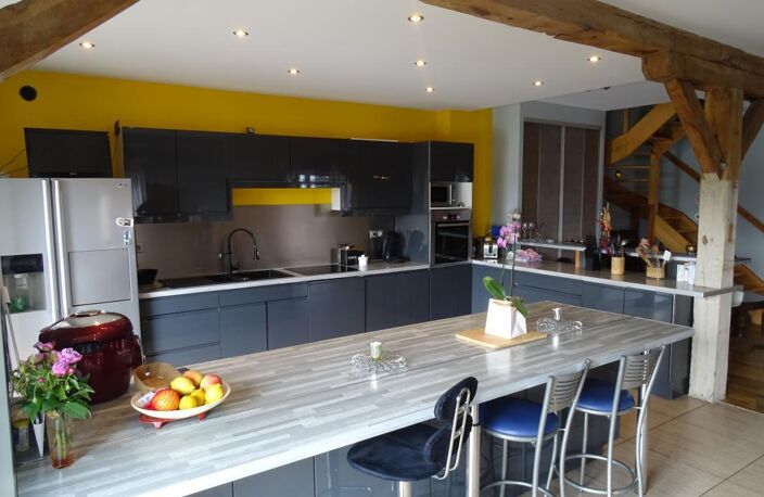 Maison en pierre 249 m2 autonome énergétiquement avec dépenda... — photo 5