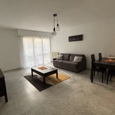 Appartement 1 pièces 730 €