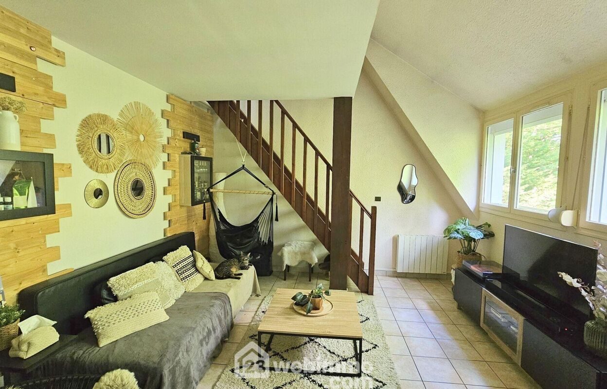 appartement 2 pièces 43 m2 à vendre à Milly-la-Forêt (91490)