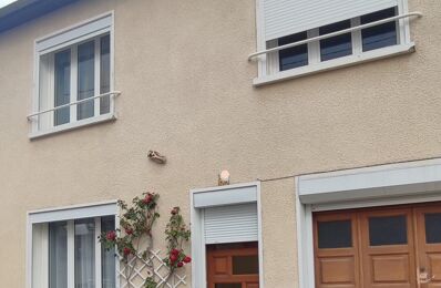 vente maison 145 572 € à proximité de La Guierche (72380)