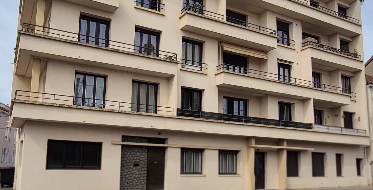 Location appartement 3 pièces 31 m² à Roanne (42300) — photo 1