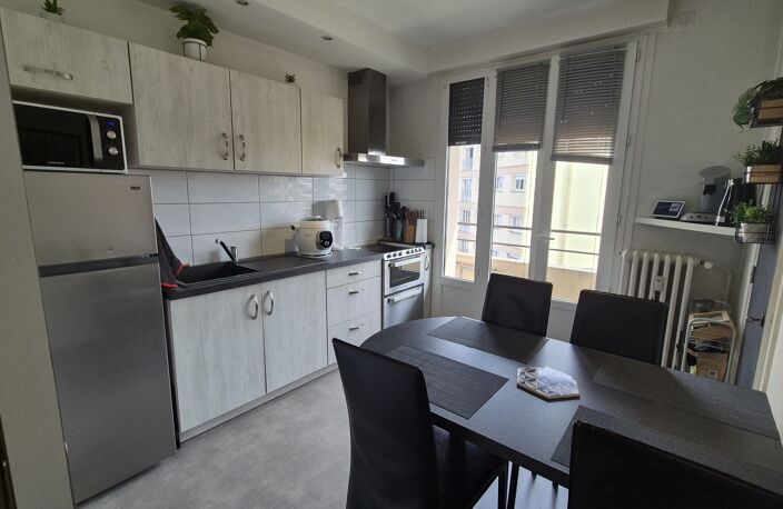 Location appartement 3 pièces 31 m² à Roanne (42300) — photo 2