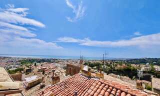 Maison 4 Pièces 121 m² à vendre à Cagnes-sur-Mer (06800)