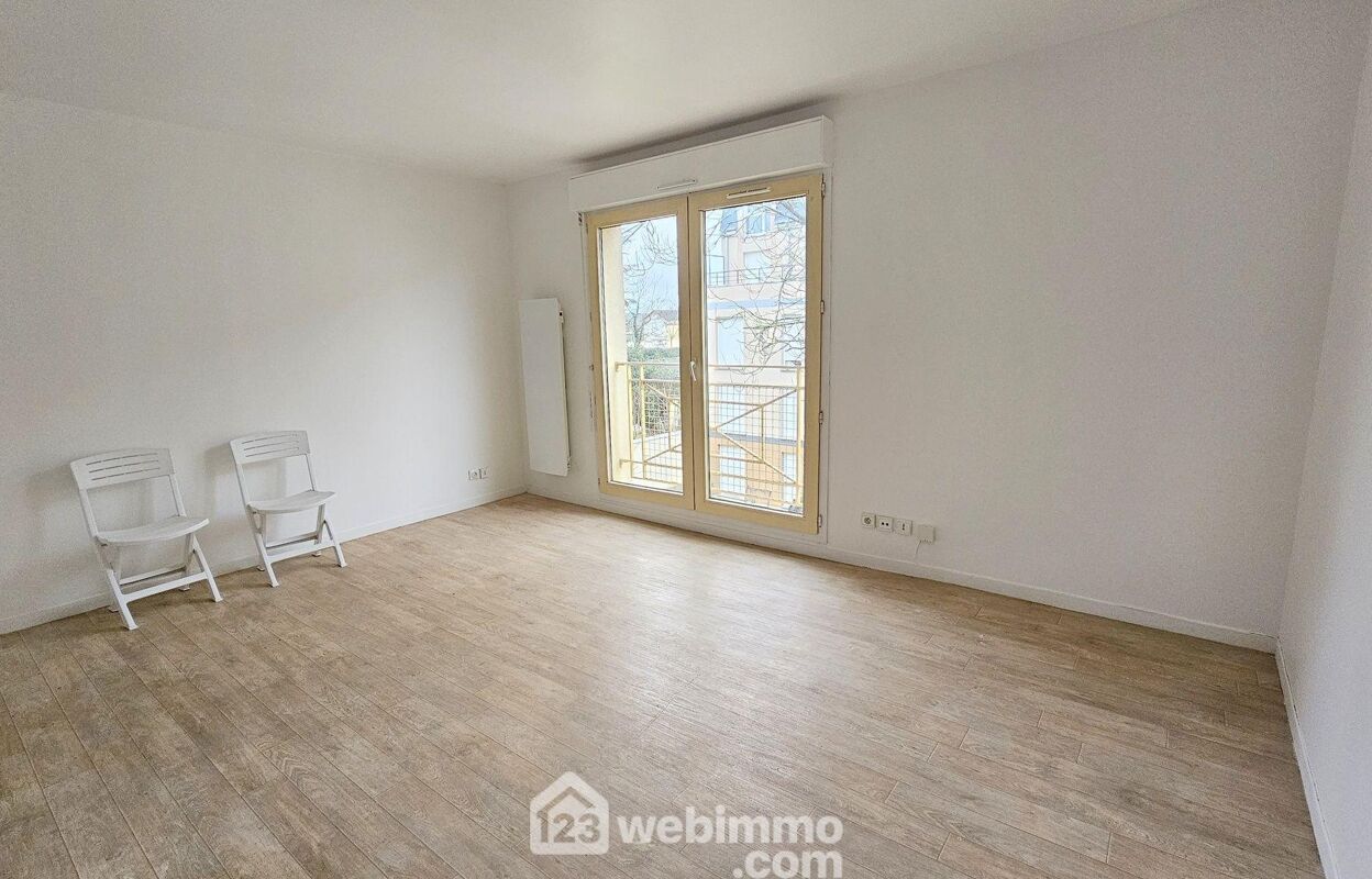 appartement 1 pièces 27 m2 à vendre à Dammarie-les-Lys (77190)