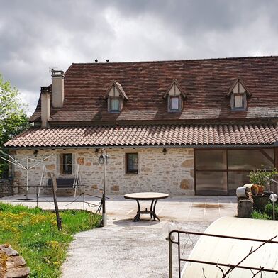 Maison 10 pièces 399000 €