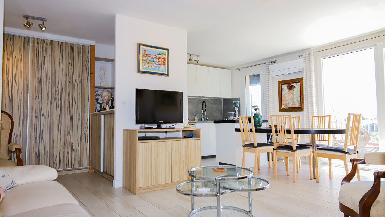 appartement 3 pièces 67 m2 à vendre à Carqueiranne (83320)
