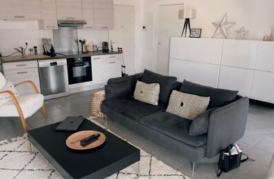 location appartement 960 € CC /mois à proximité de Bouches-du-Rhône (13)