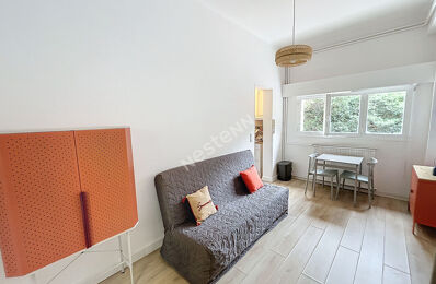 location appartement 530 € CC /mois à proximité de Le Beausset (83330)