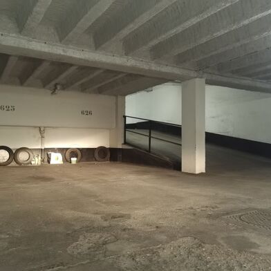 Parking 12 m²