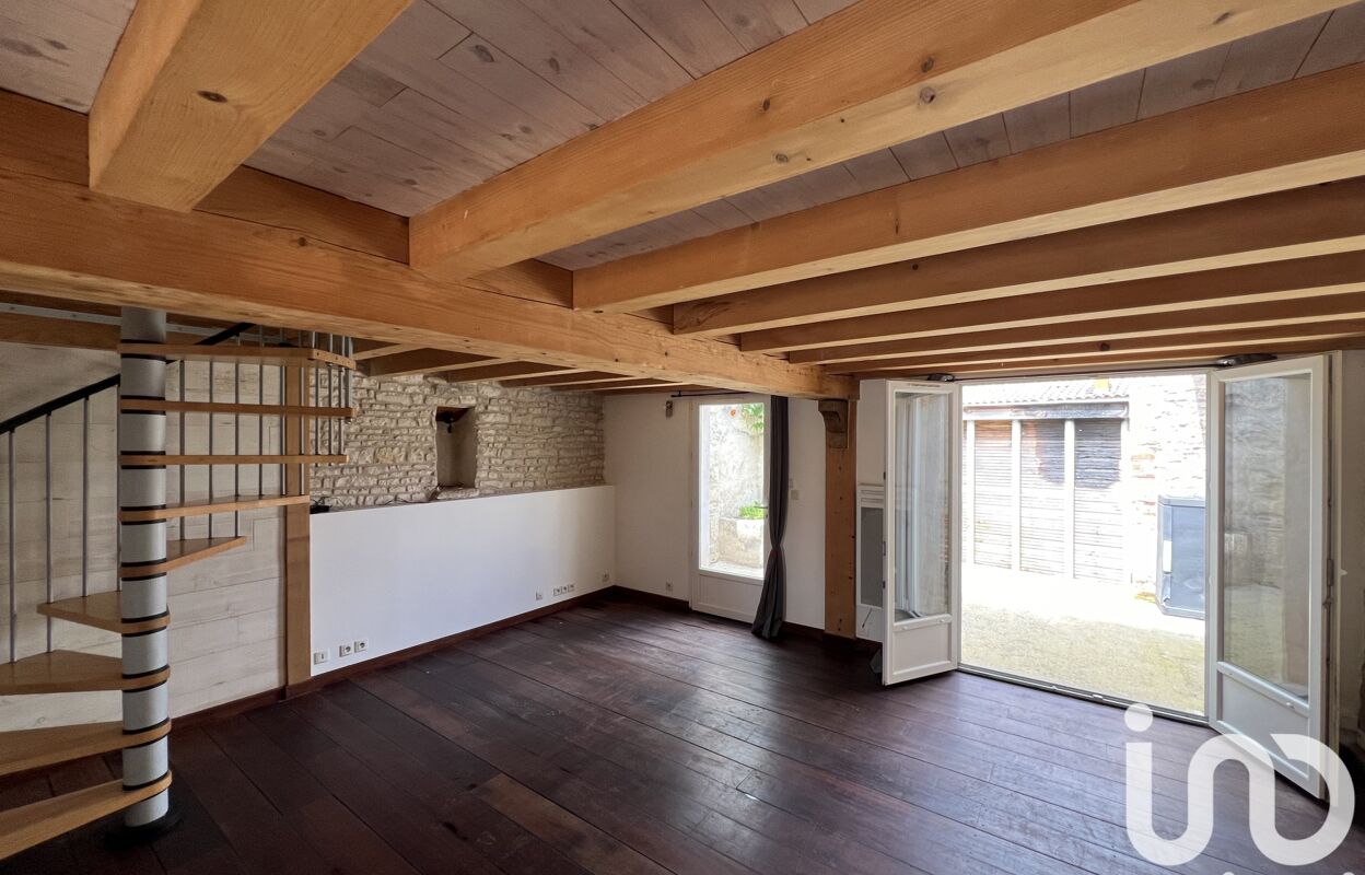maison 3 pièces 71 m2 à vendre à Courçon (17170)