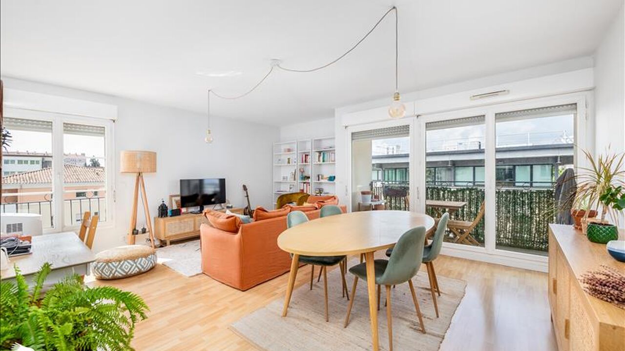 appartement 3 pièces 76 m2 à vendre à Bordeaux (33300)