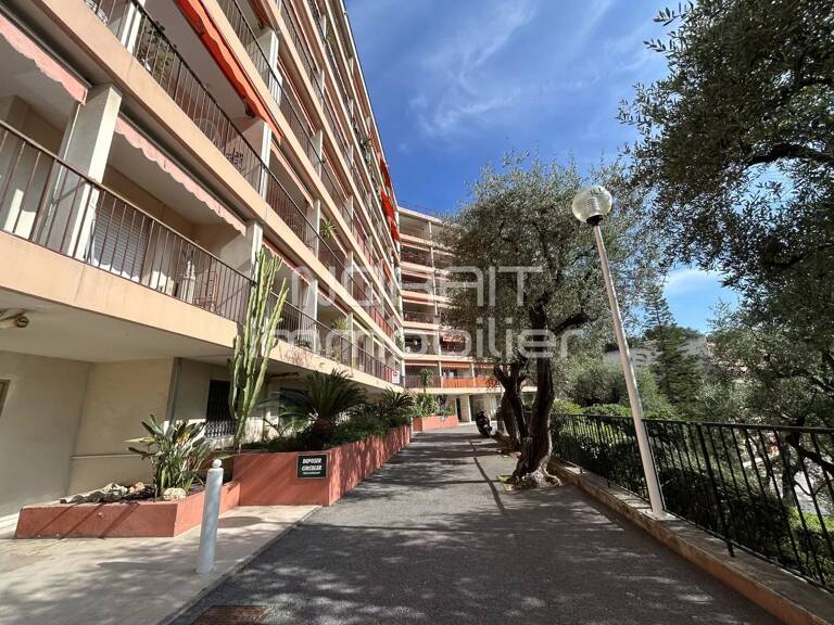 3 PIECES - QUARTIER RIQUIER / BAS MONT BORON - TERRASSE - PARKING — photo 1