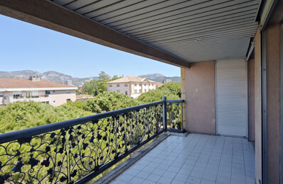 location appartement 855 € CC /mois à proximité de Marseille 3 (13003)