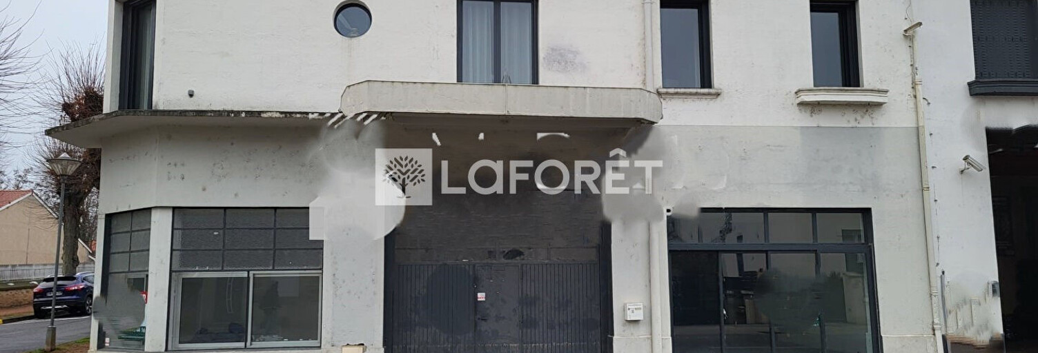 Commerce  300 m² à louer à Montbrison (42600)