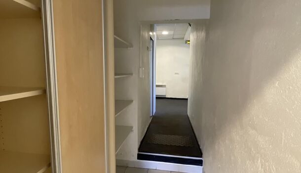 Local commercial  à louer Aubagne 13400