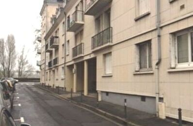 location appartement 480 € CC /mois à proximité de Saint-Genouph (37510)