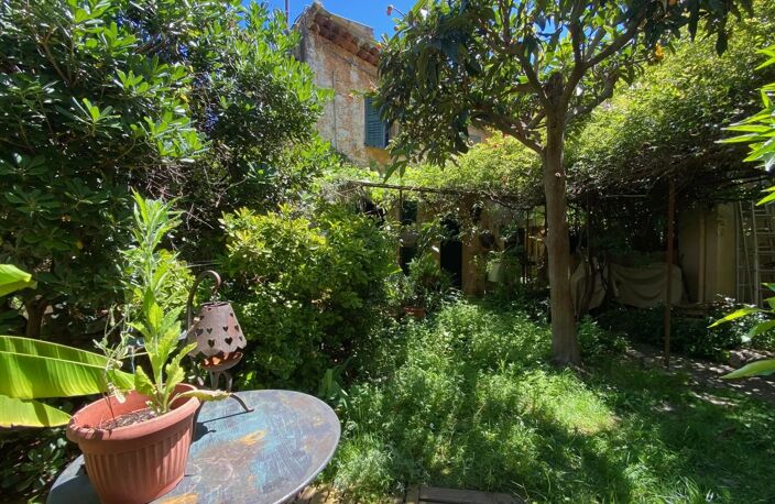 LE CANNET HISTORIQUE - Maison de village avec jardin! — photo 3
