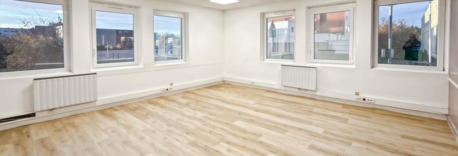 Bureau  143 m² à louer à Saran (45770)