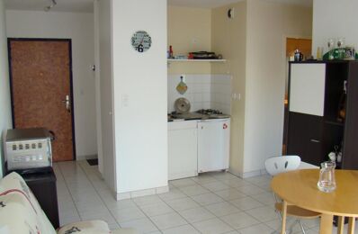 location appartement 395 € CC /mois à proximité de Sainte-Juliette-sur-Viaur (12120)