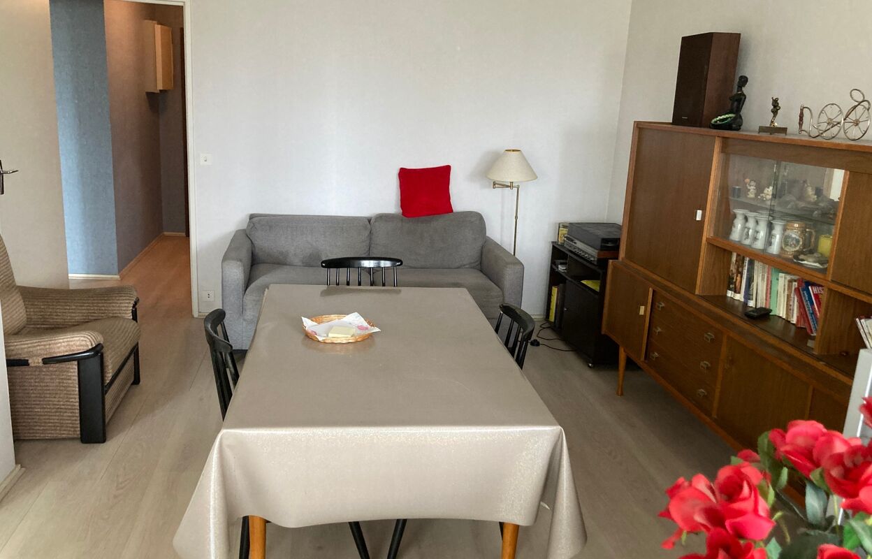 appartement 2 pièces 51 m2 à vendre à Champs-sur-Marne (77420)