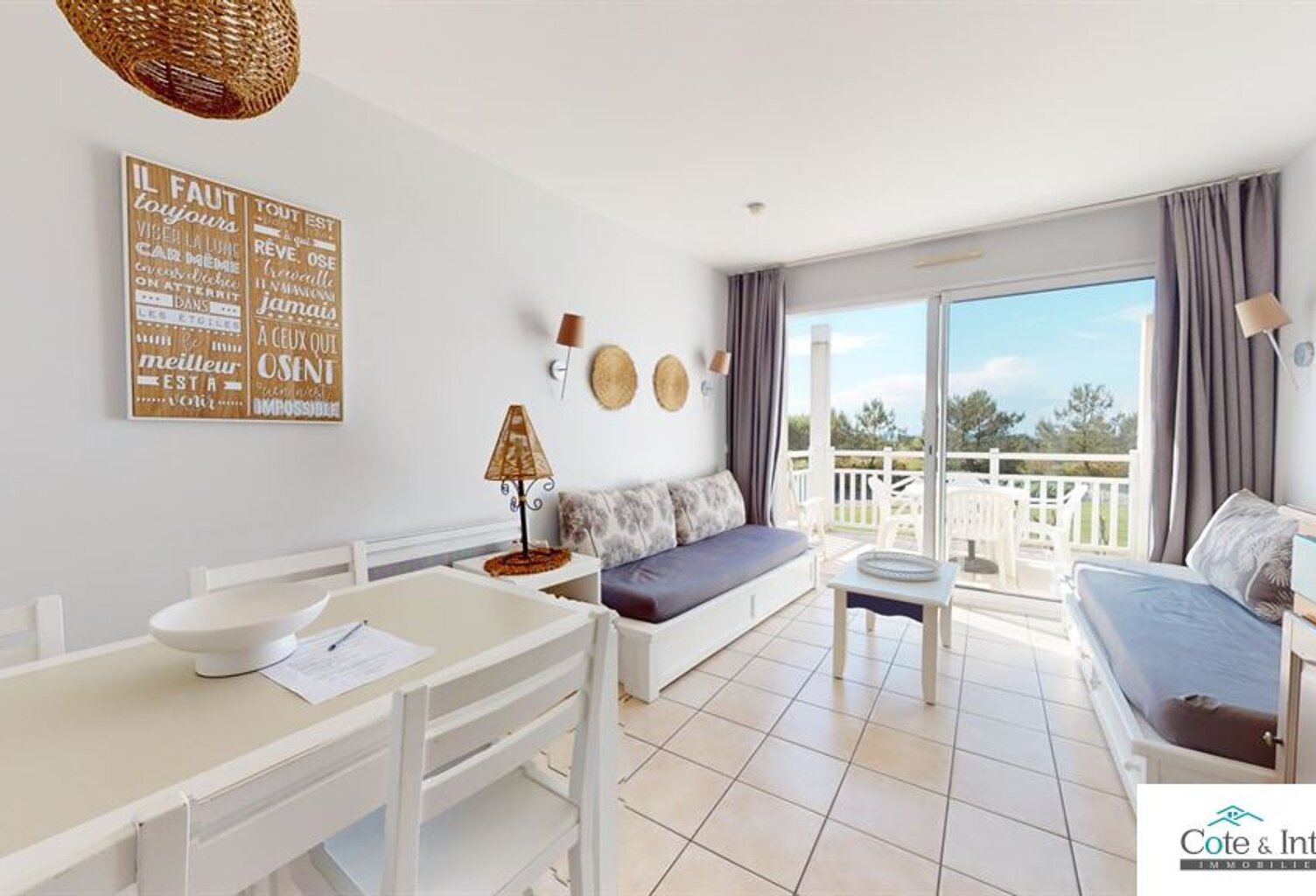 APPARTEMENT 2 PIECES - VUE MER — photo 1
