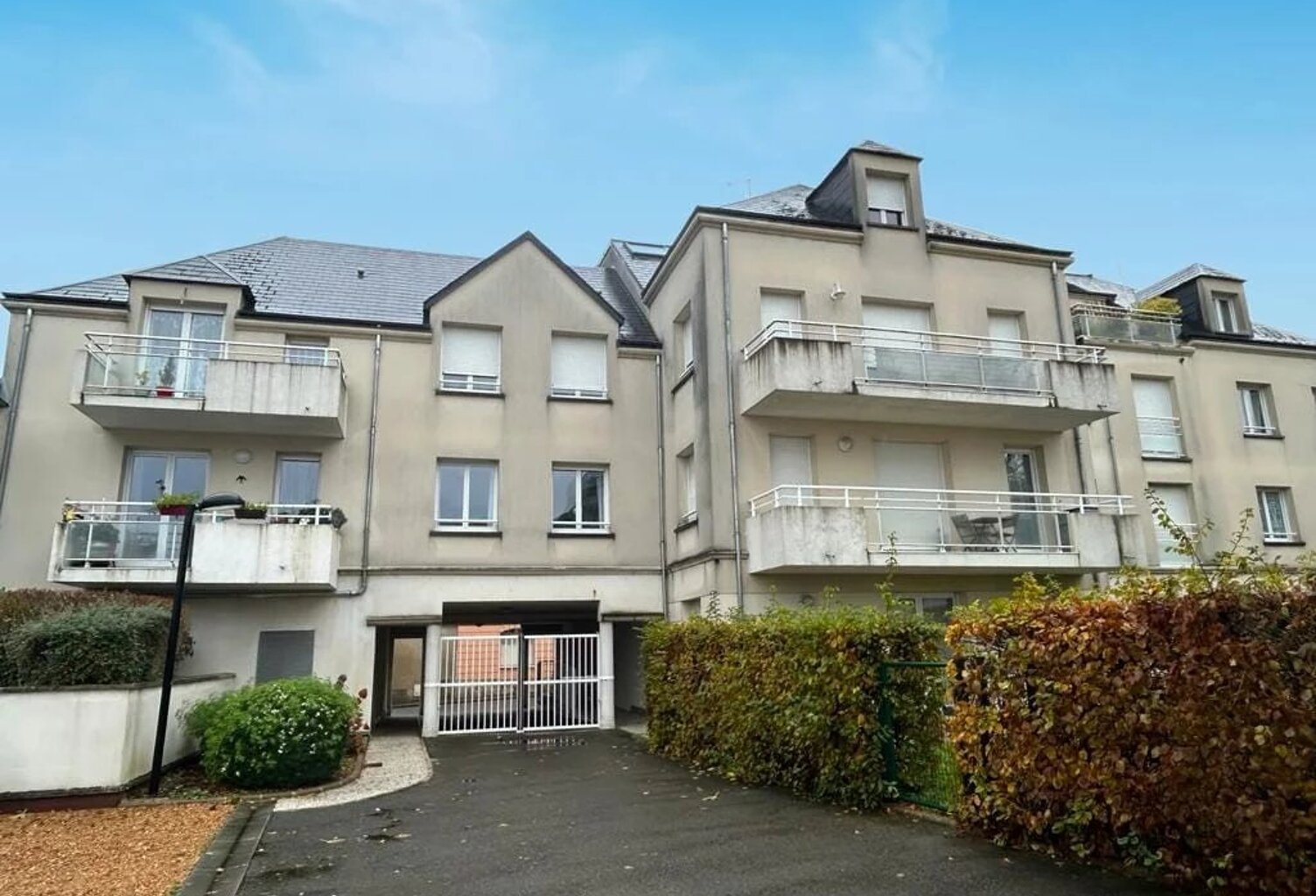 A LOUER - Appartement  T3 CHARTRES avec garage — photo 1