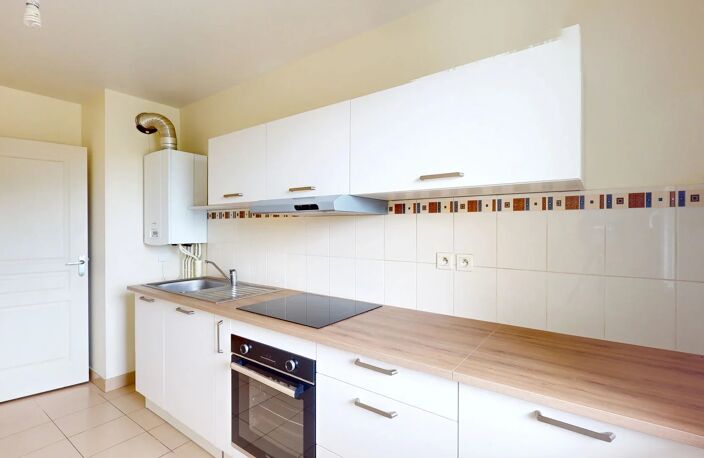 A LOUER - Appartement  T3 CHARTRES avec garage — photo 5
