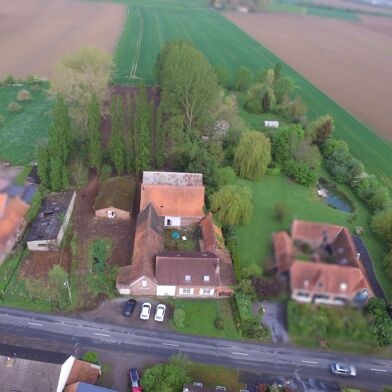 Maison 8 pièces 150000 €