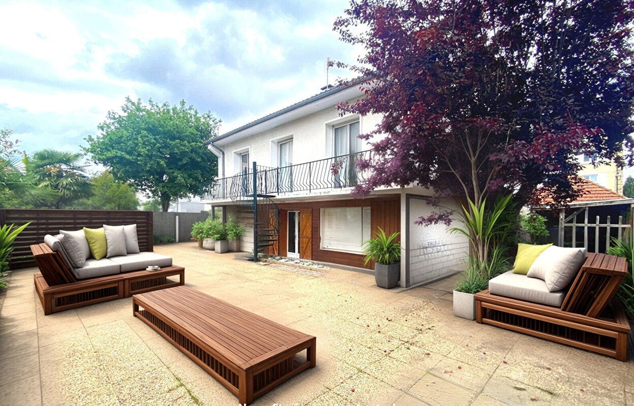 maison 5 pièces 220 m2 à vendre à Pau (64000)