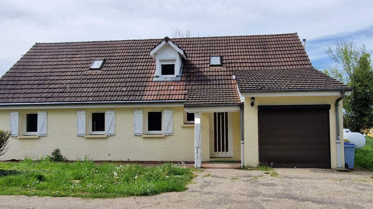 maison 7 pièces 134 m2 à vendre à Mont-sous-Vaudrey (39380)