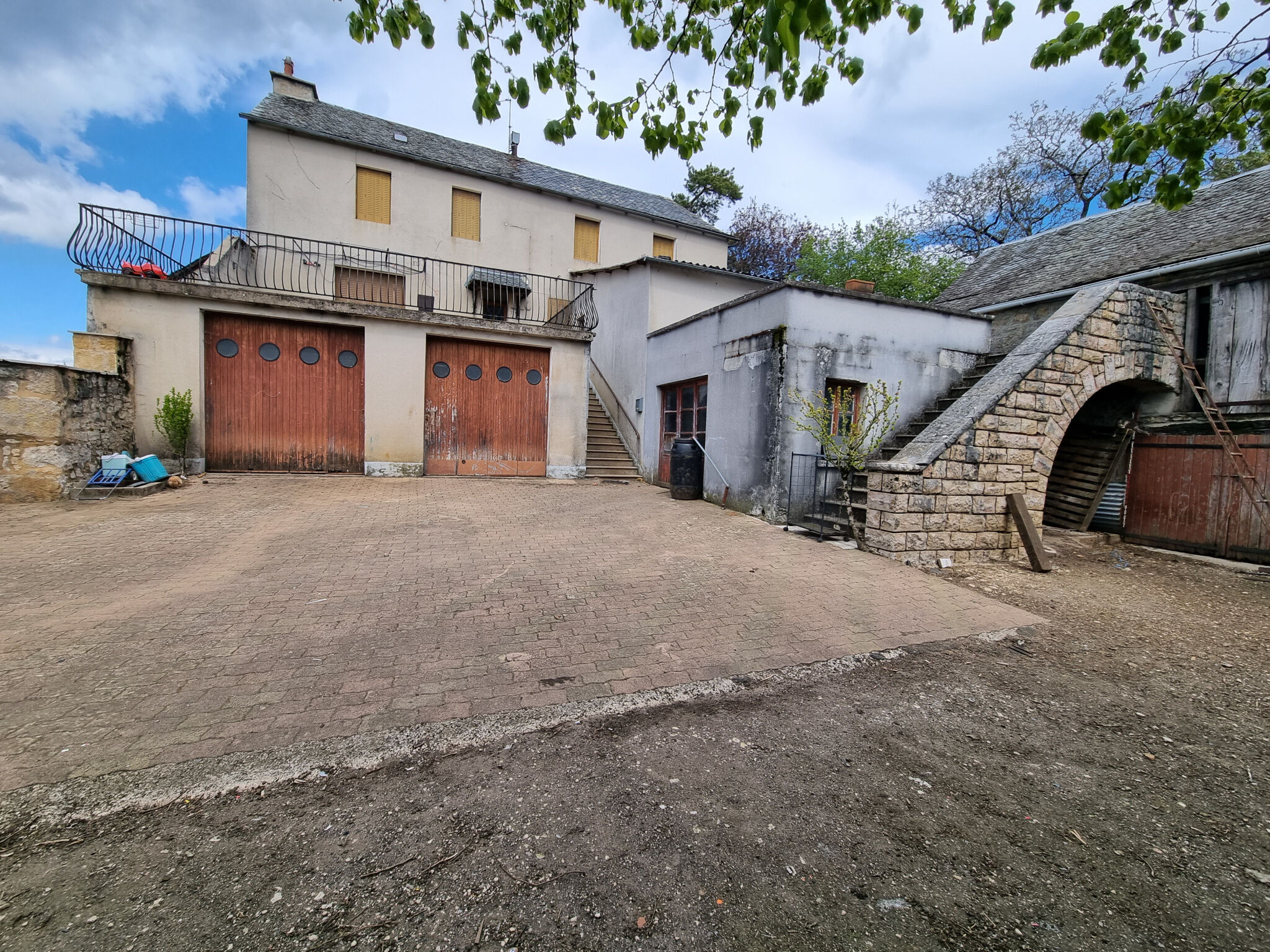 Villa / Maison  à vendre Saint-Geniez-d'Olt et d'Aubrac 12130