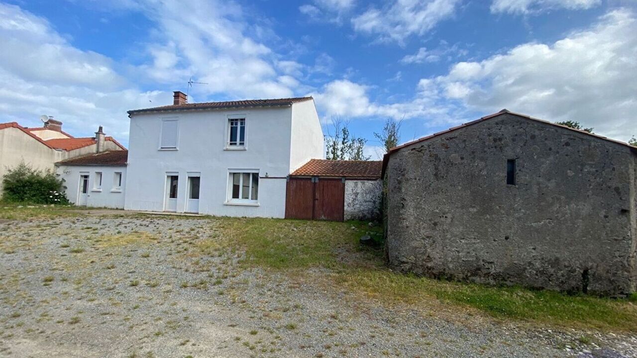 maison 5 pièces 121 m2 à vendre à Sainte-Pazanne (44680)