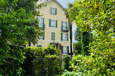 Immeuble  604000 €