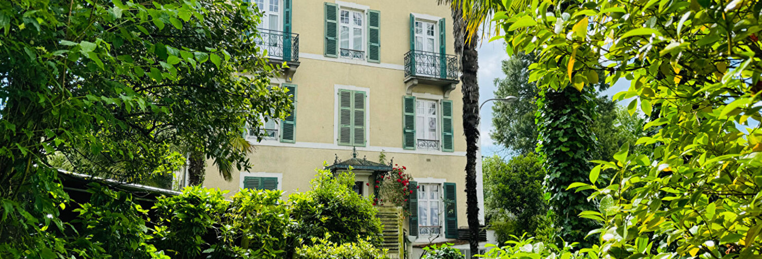 Immeuble  370 m² à vendre à Pau (64000)