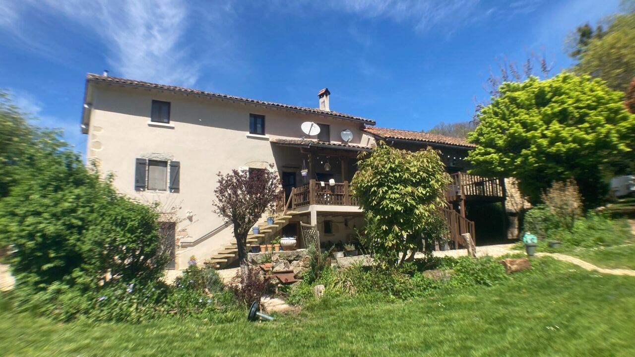 maison 8 pièces 194 m2 à vendre à Lauresses (46210)