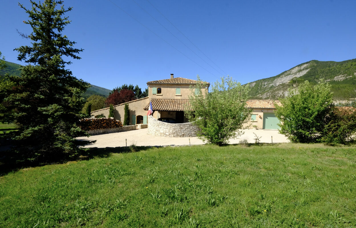 maison 6 pièces 270 m2 à vendre à Sisteron (04200)