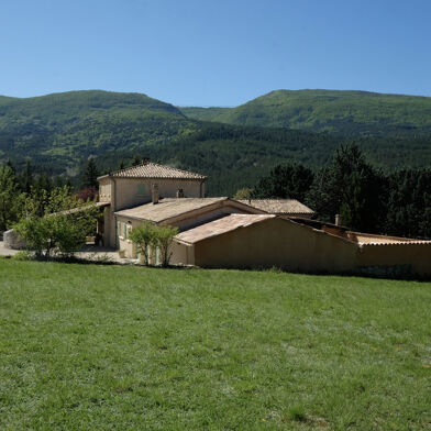 Maison 6 pièces 590000 €