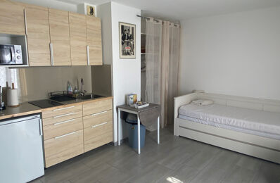 location appartement 470 € CC /mois à proximité de Mus (30121)