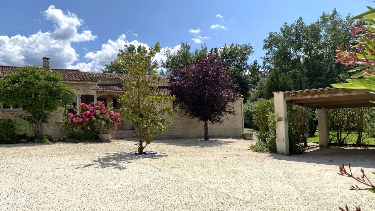 maison 7 pièces 205 m2 à vendre à Meyreuil (13590)