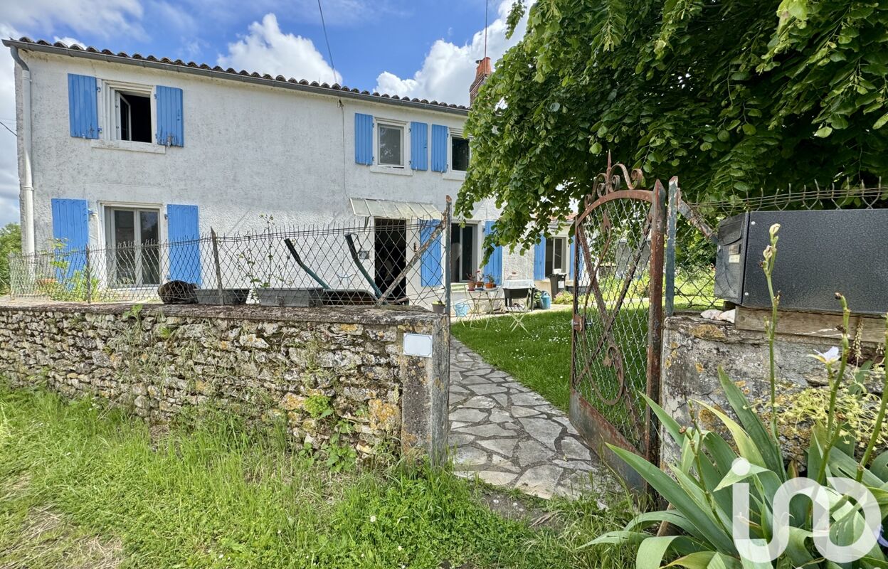 maison 4 pièces 103 m2 à vendre à Bazoges-en-Pareds (85390)