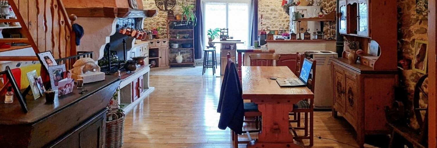 Maison 6 Pièces 140 m² à vendre à Cruis (04230)