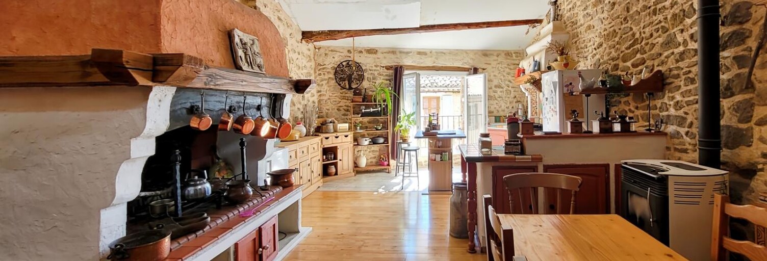 Maison 6 Pièces 140 m² à vendre à Cruis (04230)