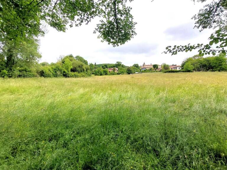 TERRAIN CONSTRUCTIBLE DE 6.200 M² A UN PRIX ATTRACTIF SECTEUR 'P — photo 1