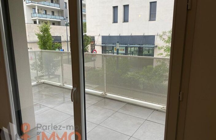 T2 — photo 2