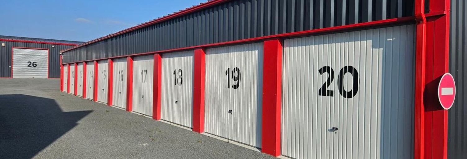 Garage   m² à louer à Pont-l'Abbé-d'Arnoult (17250)