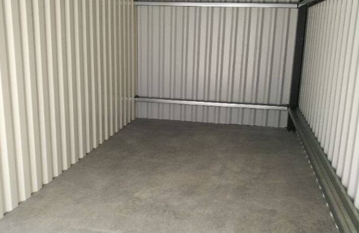 LOCATION BOX / GARAGE — photo 4