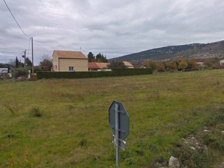 Terrain de 600 m² à St Remèze — photo 1