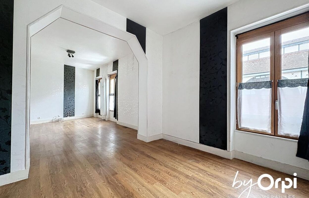 maison 5 pièces 384 m2 à vendre à Commentry (03600)