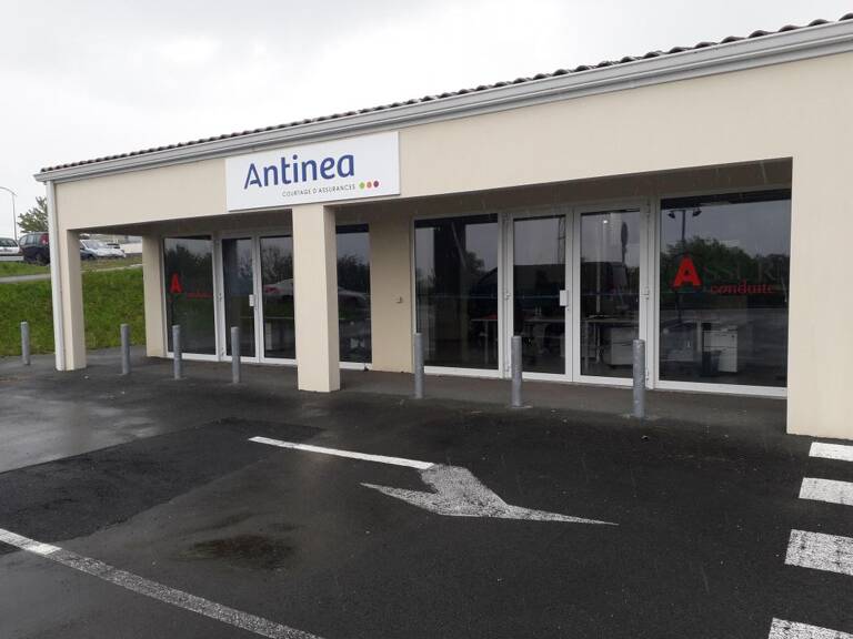 Bien Commercial À Louer — photo 1